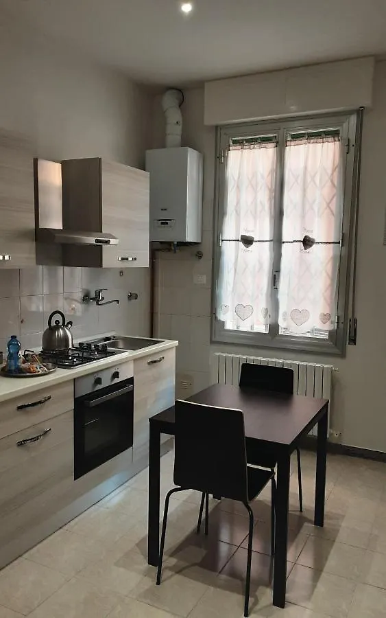 House Passarotti, 21 Apartamento Bolonha 0*,