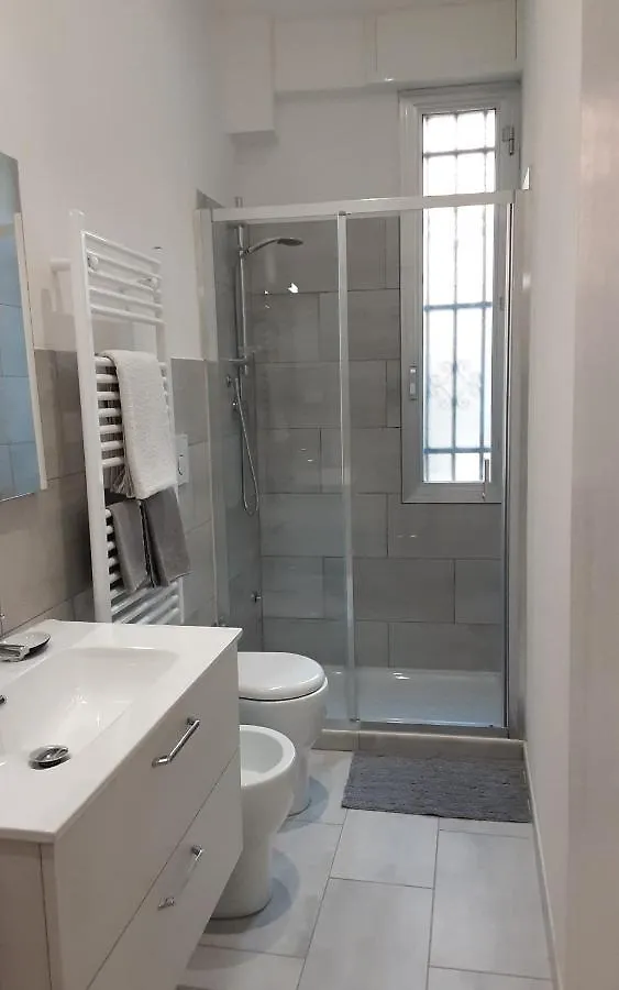 House Passarotti, 21 Apartamento Bolonha 0*,