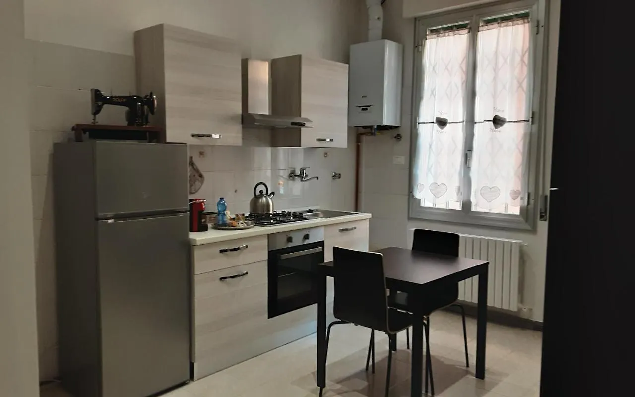 House Passarotti, 21 Apartamento Bolonha 0*,  Itália